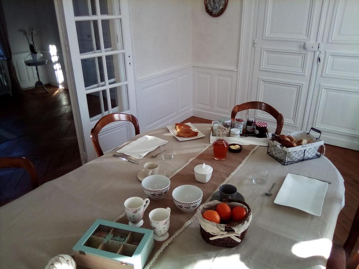 Charme D Antan Bed & Breakfast Villers-Chatel Bagian luar foto